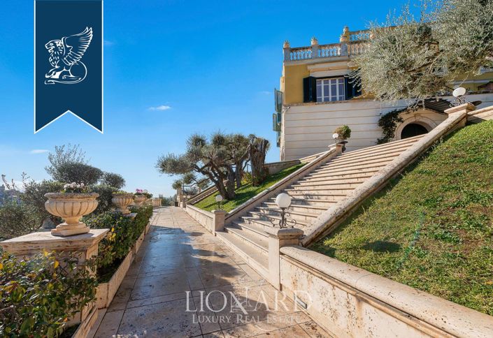 Image No.5-6 Bed Villa for sale