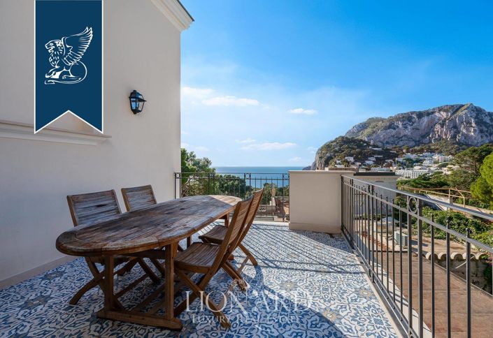 Image No.16-Propriété de 14 chambres à vendre à Capri