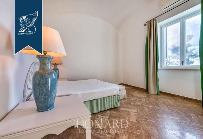 Image No.20-Propriété de 14 chambres à vendre à Capri