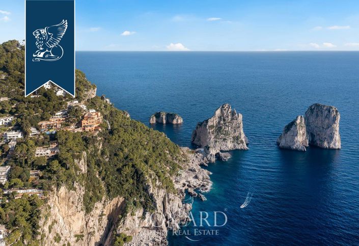 Image No.2-Propriété de 14 chambres à vendre à Capri