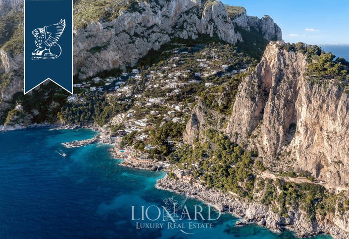 Image No.3-Propriété de 14 chambres à vendre à Capri