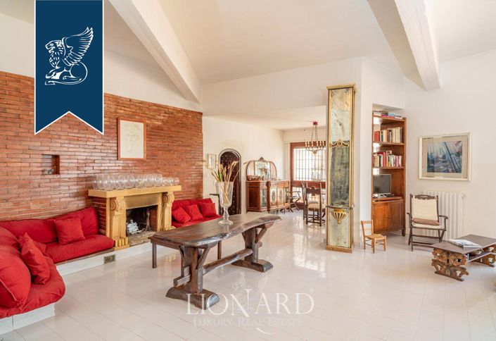 Image No.12-Villa de 5 chambres à vendre à Palermo