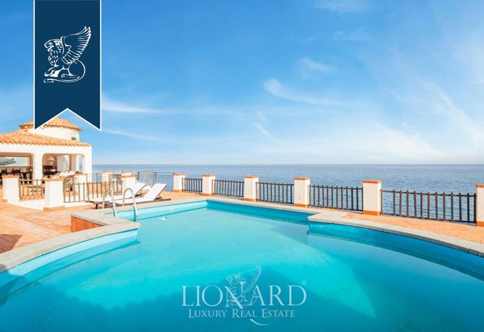 Image No.2-Villa de 5 chambres à vendre à Palermo