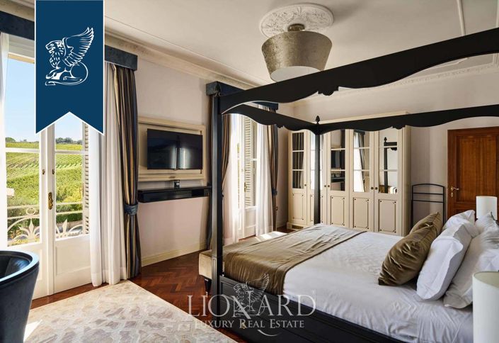 Image No.18-5 Bed Villa for sale