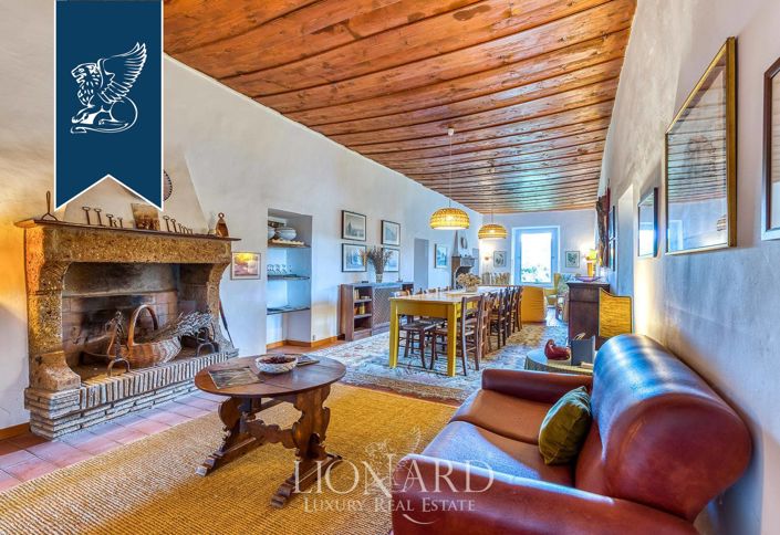 Image No.10-9 Bed Farmhouse for sale