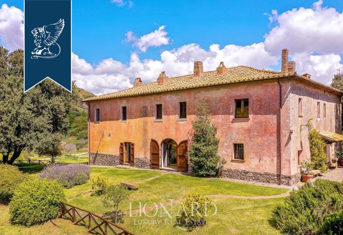 Image No.8-9 Bed Farmhouse for sale