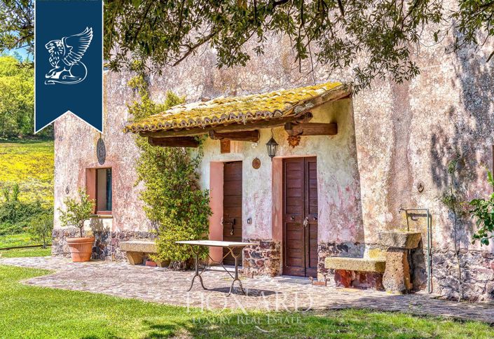 Image No.9-9 Bed Farmhouse for sale