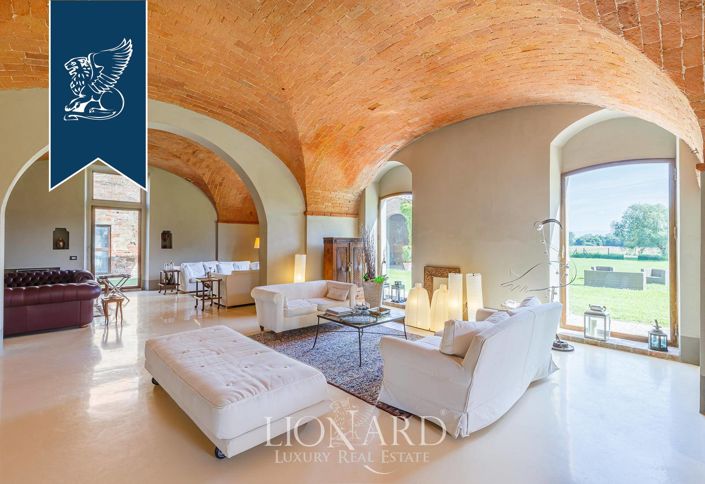 Image No.10-5 Bed Villa for sale