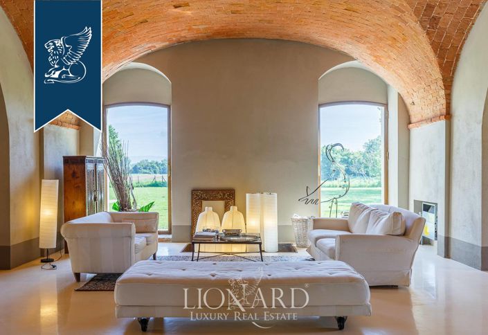 Image No.12-5 Bed Villa for sale