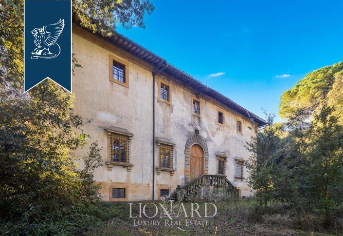 Image No.7-10 Bed Property for sale