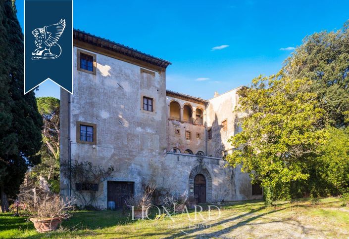 Image No.9-10 Bed Property for sale