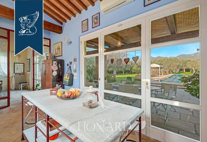 Image No.20-3 Bed Villa for sale