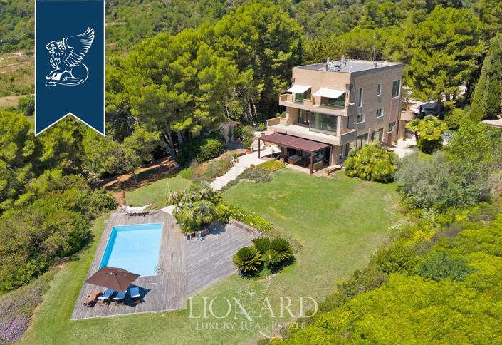 Image No.3-6 Bed Villa for sale