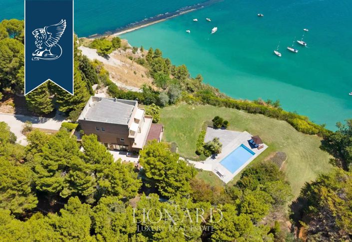 Image No.4-6 Bed Villa for sale