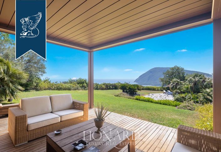 Image No.9-6 Bed Villa for sale