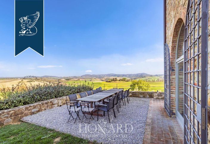 Image No.27-12 Bed Farmhouse for sale