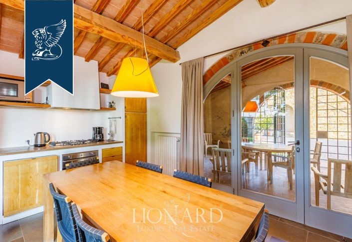 Image No.48-12 Bed Farmhouse for sale