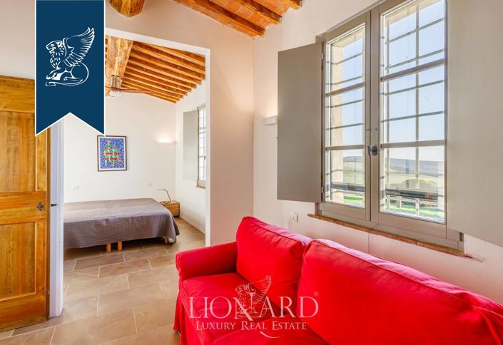 Image No.51-12 Bed Farmhouse for sale