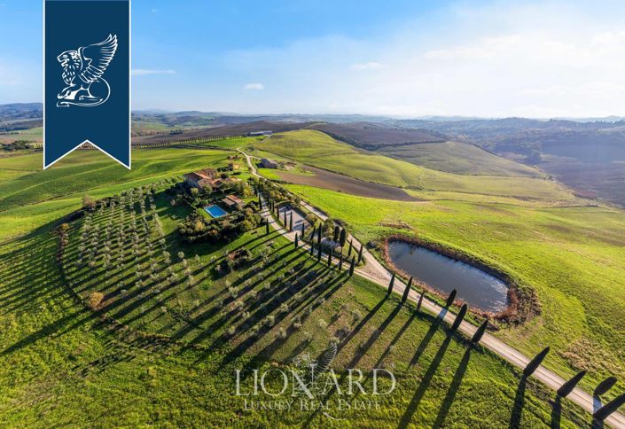 Image No.66-12 Bed Farmhouse for sale