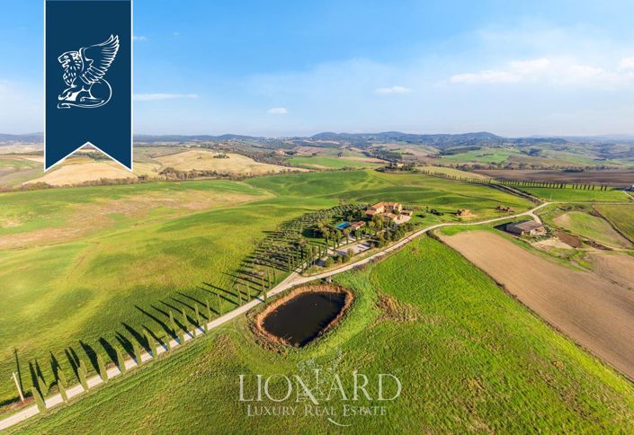 Image No.67-12 Bed Farmhouse for sale