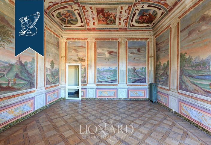 Image No.25-20 Bed Villa for sale