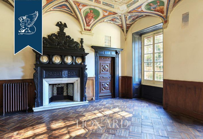 Image No.29-20 Bed Villa for sale