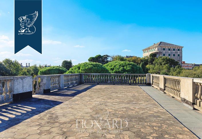 Image No.5-20 Bed Villa for sale