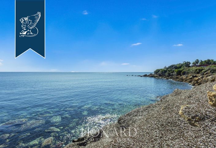 Image No.13-7 Bed Villa for sale