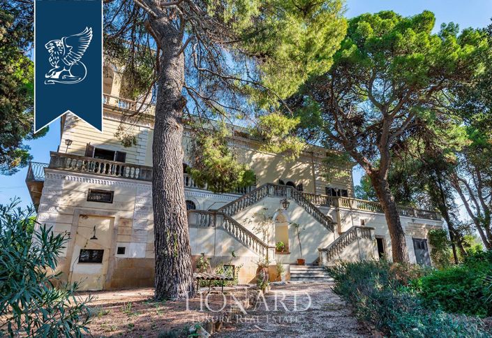 Image No.1-Villa de 17 chambres à vendre à Canosa di Puglia