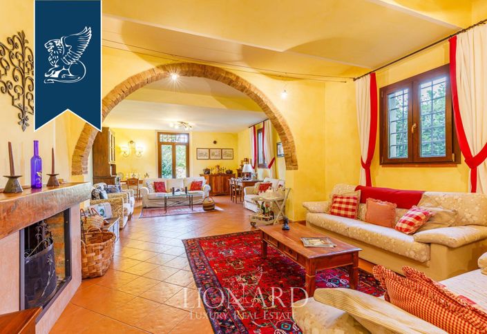 Image No.17-Ferme de 11 chambres à vendre à Certaldo