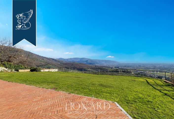 Image No.11-6 Bed Villa for sale