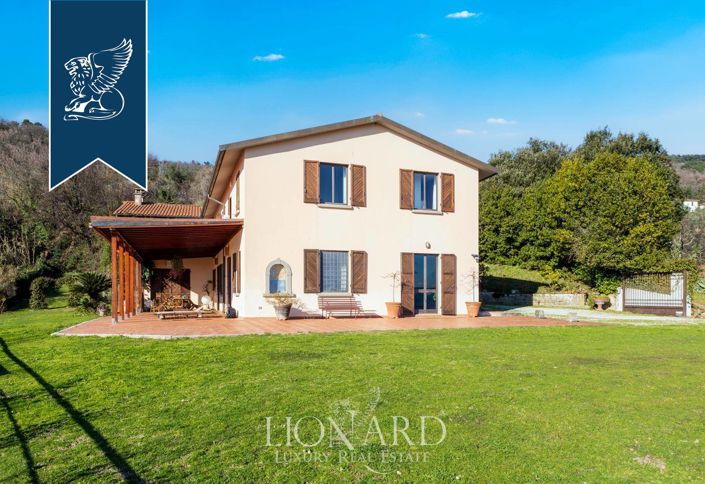 Image No.4-6 Bed Villa for sale