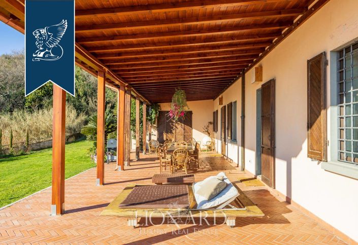 Image No.7-6 Bed Villa for sale