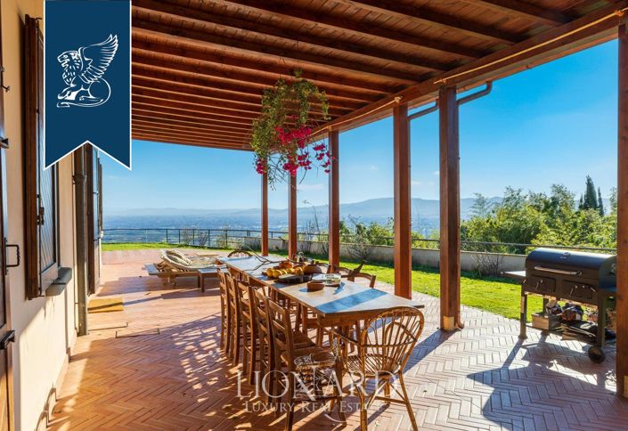 Image No.9-6 Bed Villa for sale