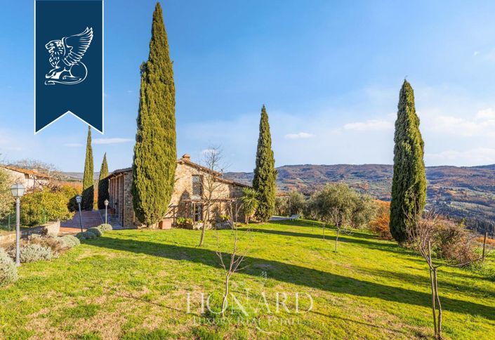 Image No.13-30 Bed Farmhouse for sale