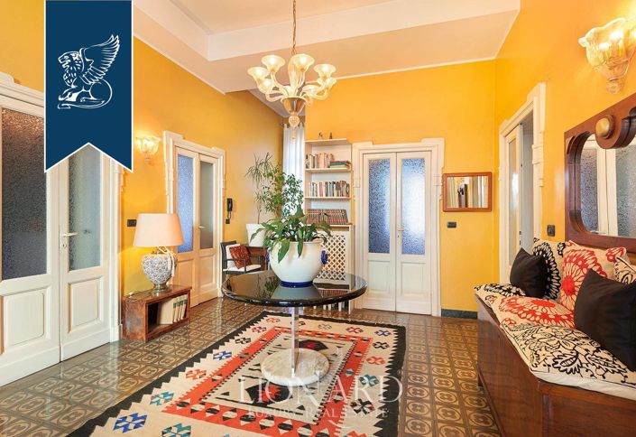 Image No.12-4 Bed Villa for sale