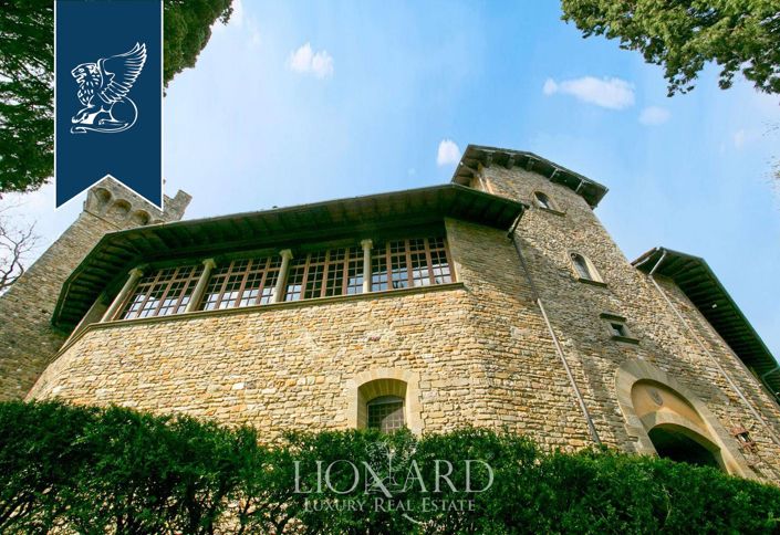 Image No.18-40 Bed Property for sale