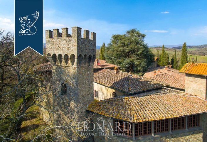 Image No.2-40 Bed Property for sale