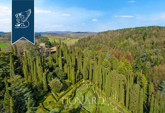 Image No.4-40 Bed Property for sale