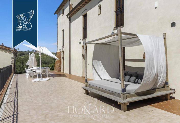 Image No.9-6 Bed Villa for sale