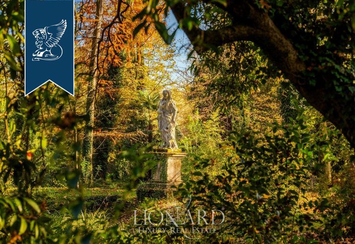 Image No.11-8 Bed Villa for sale