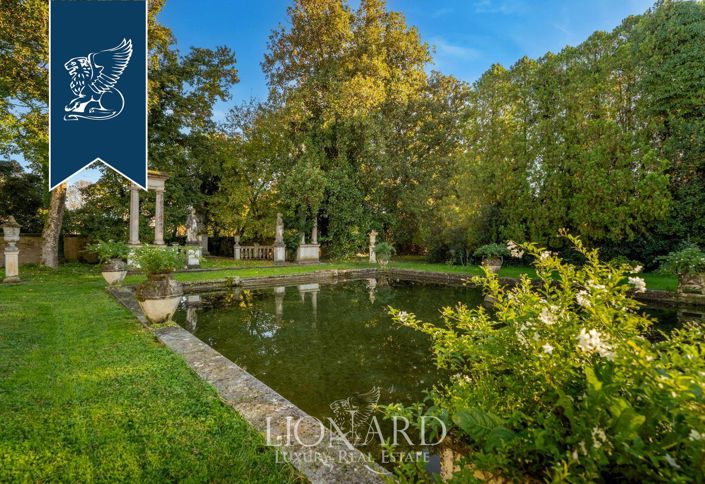 Image No.6-8 Bed Villa for sale