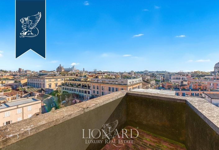 Image No.8-12 Bed Apartment for sale