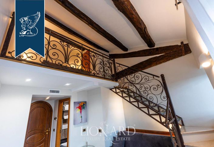 Image No.8-6 Bed Apartment for sale