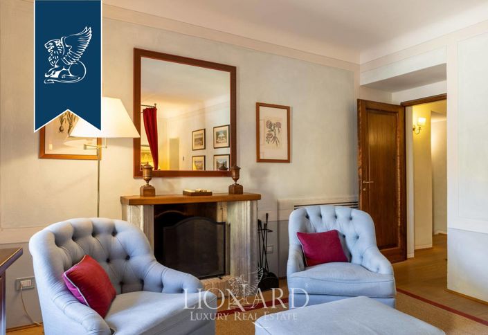 Image No.15-6 Bed Property for sale