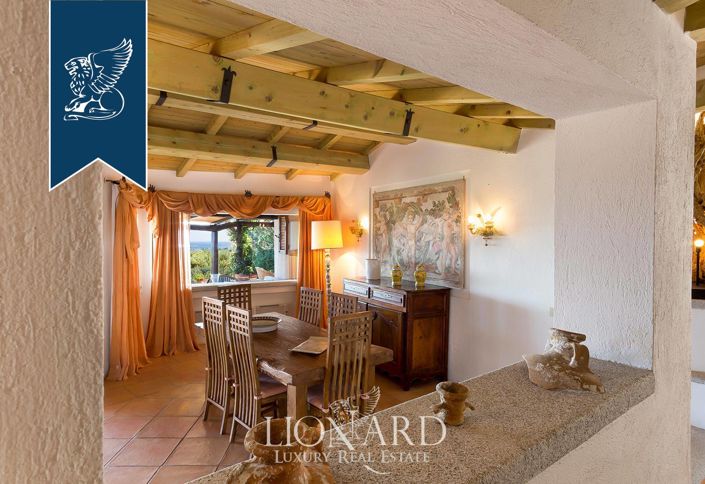 Image No.12-9 Bed Villa for sale