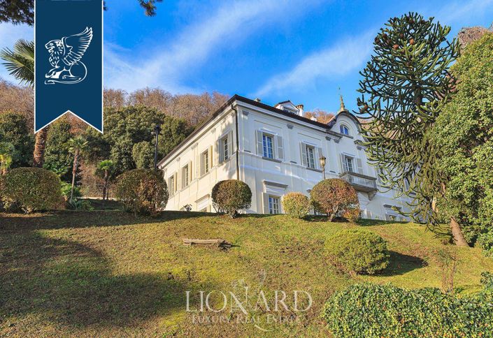 Image No.14-Villa de 10 chambres à vendre à Stresa