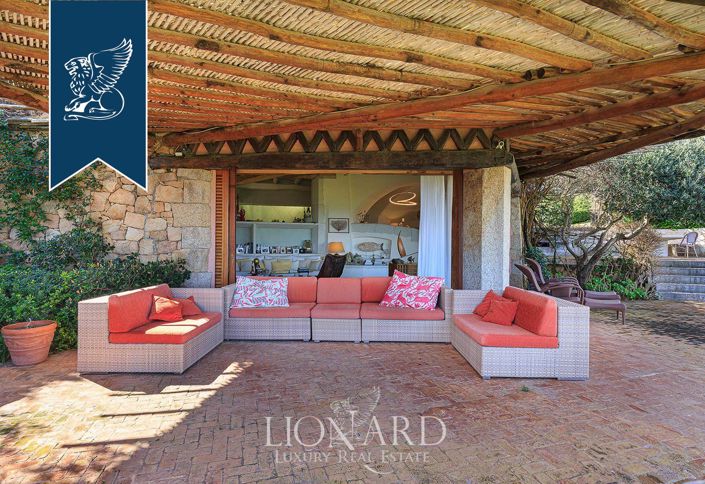 Image No.15-7 Bed Villa for sale