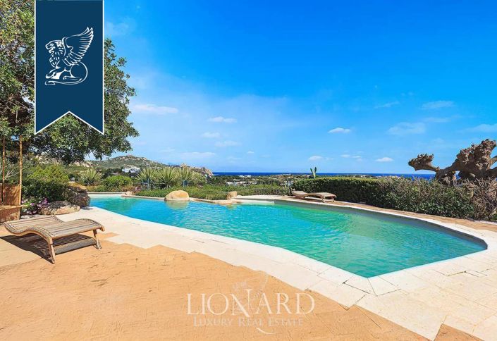 Image No.8-7 Bed Villa for sale