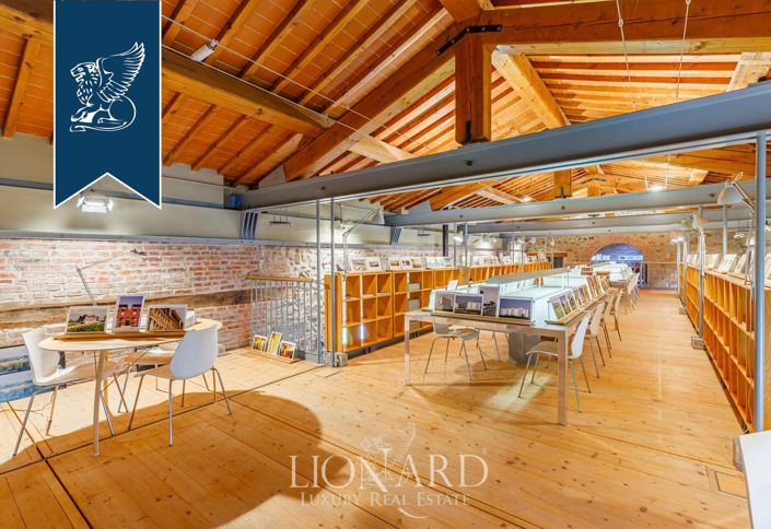 Image No.18-23 Bed Farmhouse for sale